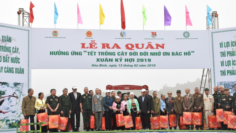 TOYOTA VIỆT NAM ĐỒNG HÀNH CÙNG BỘ TÀI NGUYÊN & MÔI TRƯỜNG TỔ CHỨC LỄ PHÁT ĐỘNG TẾT TRỒNG CÂY “ĐỜI ĐỜI NHỚ ƠN BÁC HỒ” XUÂN KỶ HỢI 2019