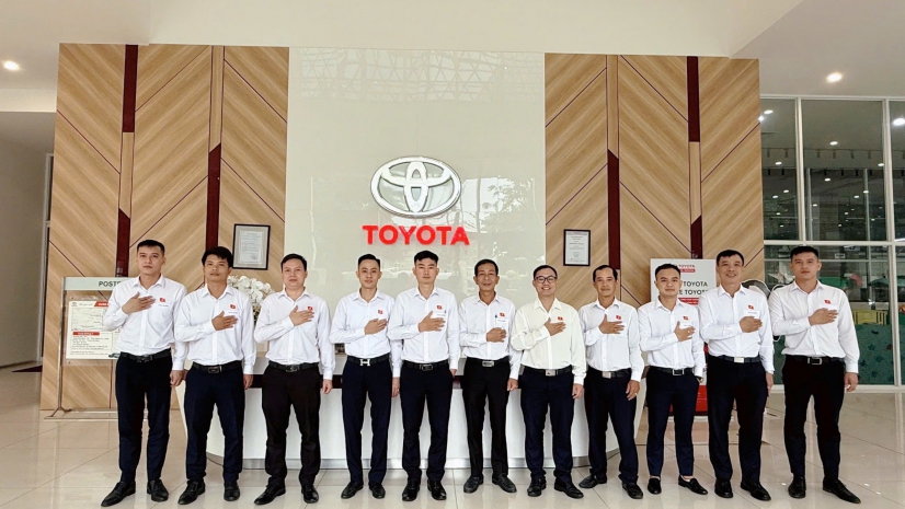 TOYOTA ĐÀ NẴNG TUYỂN DỤNG NHÂN VIÊN KINH DOANH Ô TÔ T09-2025