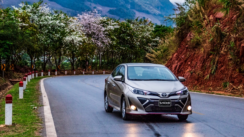 TOYOTA VIỆT NAM TIẾP TỤC DẪN ĐẦU THỊ TRƯỜNG