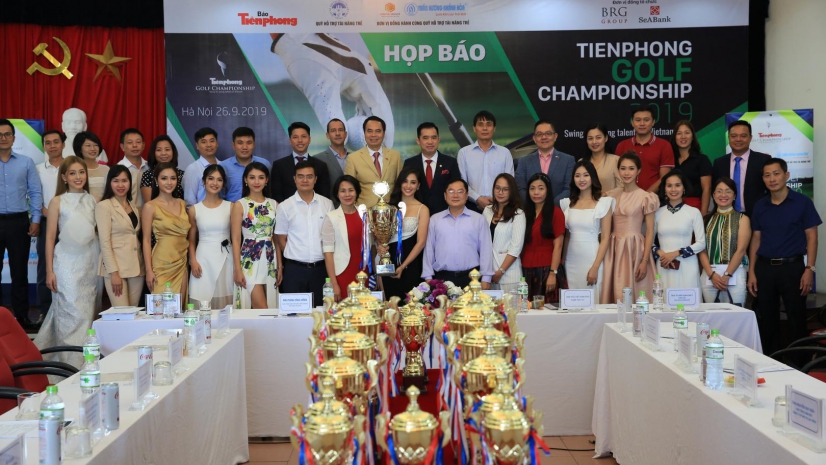 TOYOTA VIỆT NAM TIẾP TỤC ĐỒNG HÀNH CÙNG GIẢI GOLF “VÌ TÀI NĂNG TRẺ VIỆT NAM 2019”