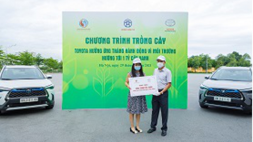 Toyota Việt Nam trồng cây hưởng ứng tháng hành động vì môi trường