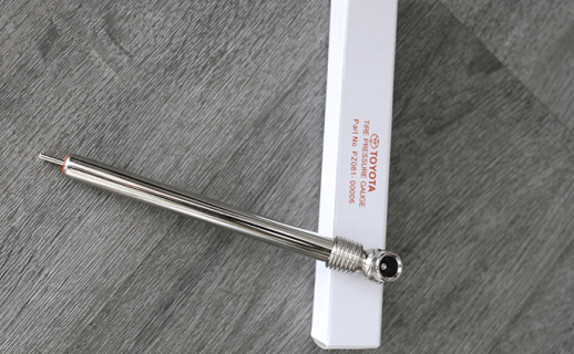 Đo áp suất lốp